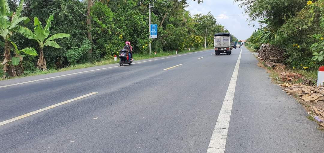 Bán 3,5 công đất quy hoạch đất ở, có đèn đường chiếu sáng